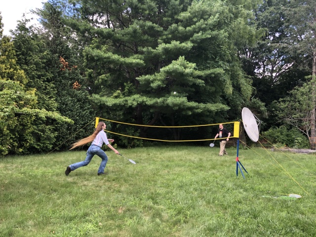 Lawn tennis with radio telescope